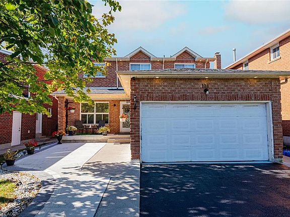 2nd image of 124 Wexford Rd