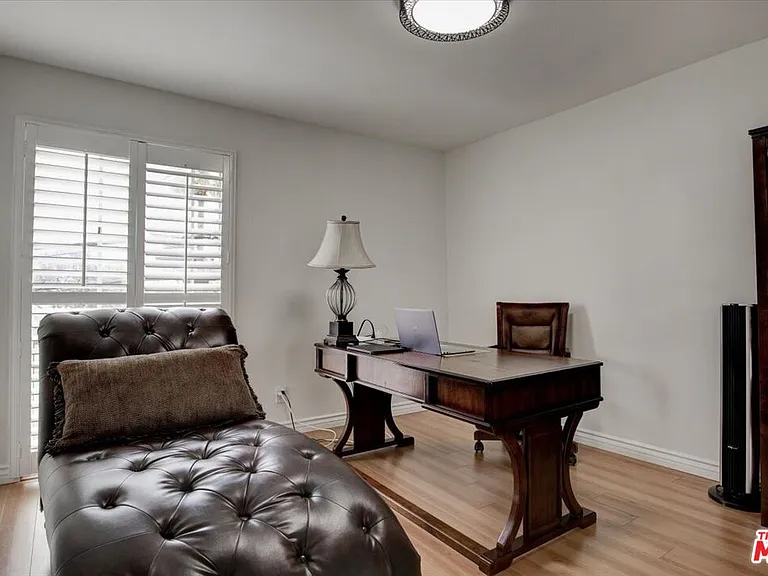 108 W Maple St #27 — Photo 11