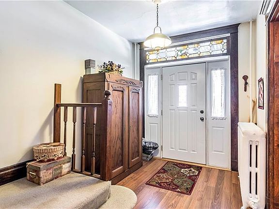 3rd image of 1427 Alton St