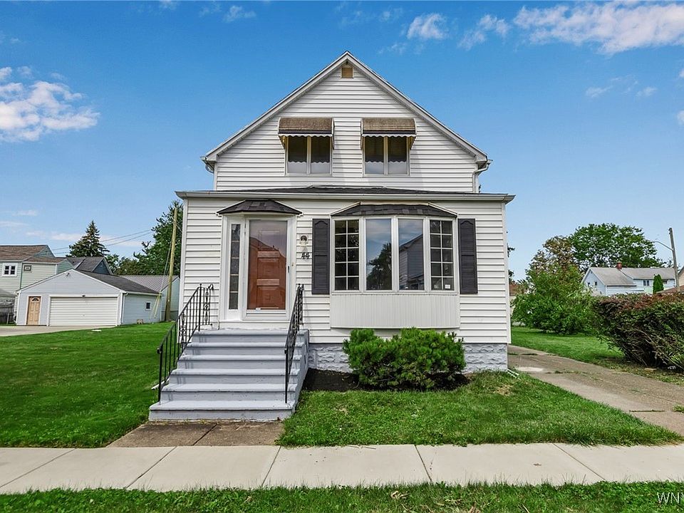 1st image of 44 Franklin Ave