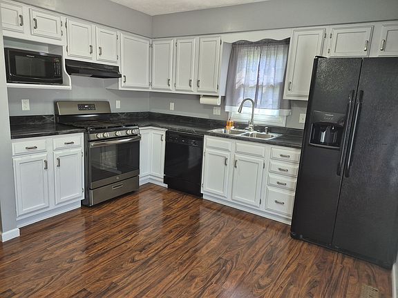 nice kitchen with all appliances and room for table....sliding door to deck