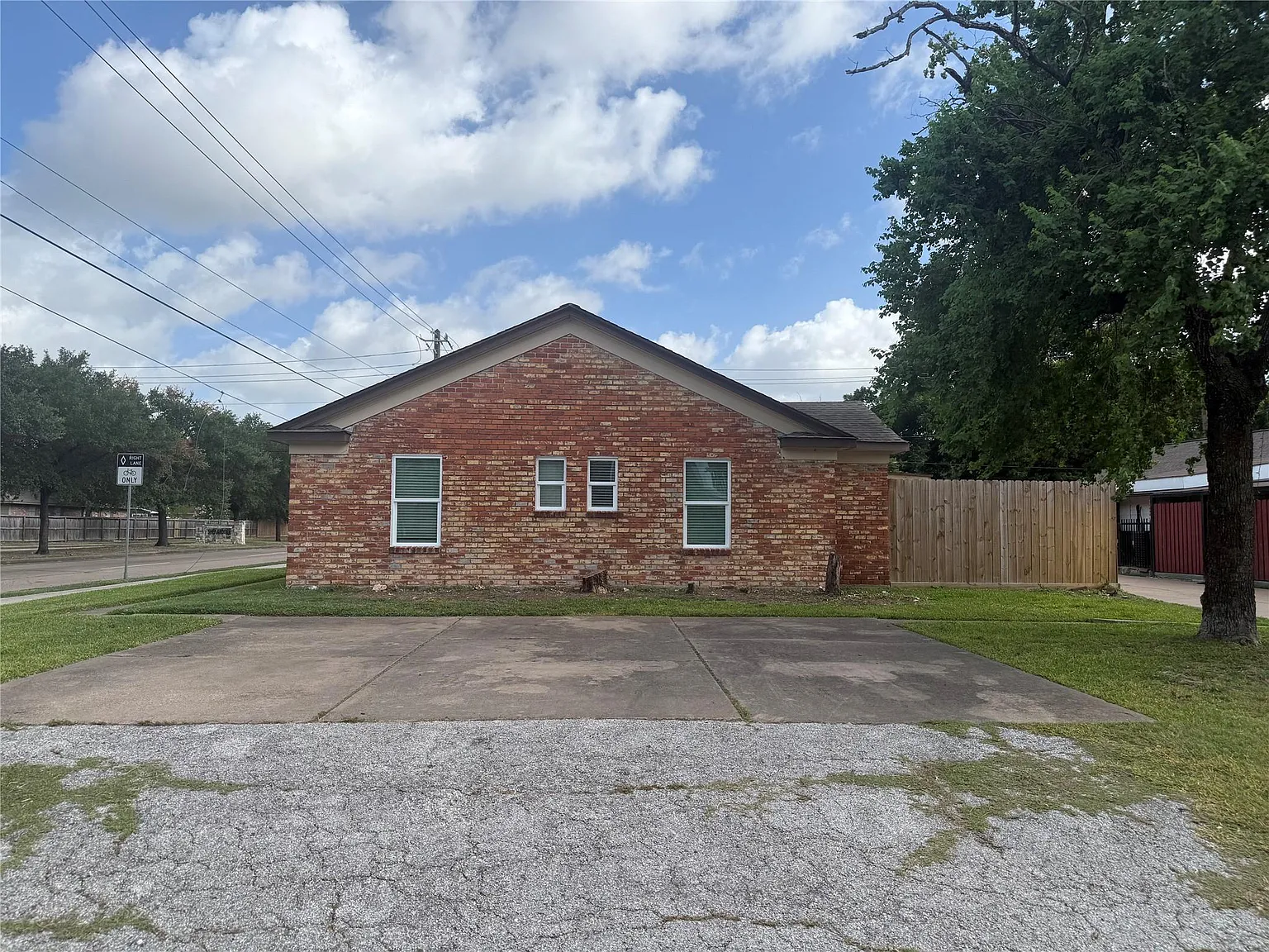 2 bed, 2.0 bath, 1000 sqft, $1,650 — Photo 3