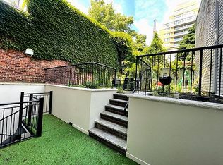131 N 6th St, Brooklyn, NY 11249