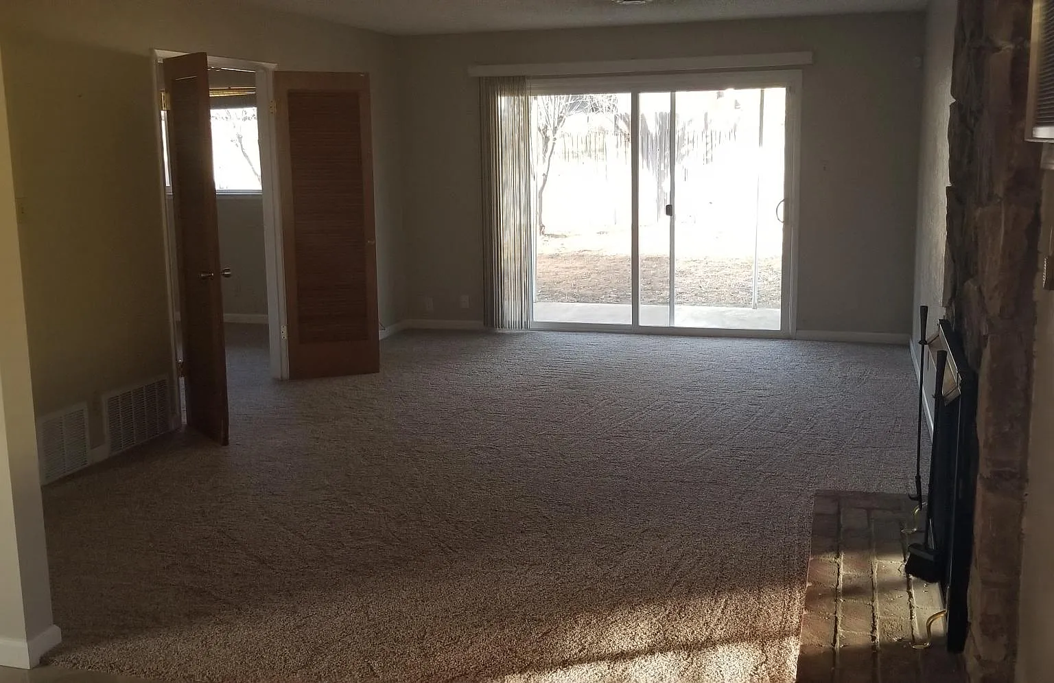 4 bed, 1378 sqft, $2,850 — Photo 4