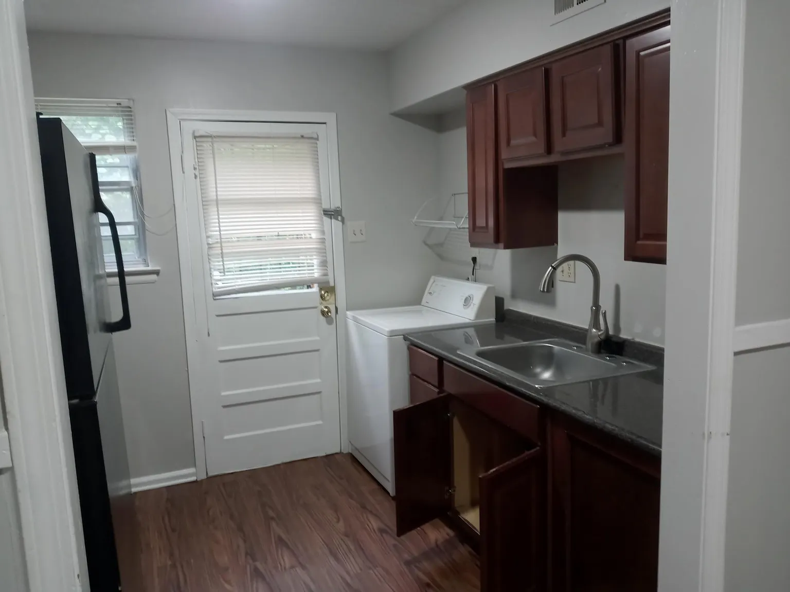 687 Dickinson Street — Photo 4