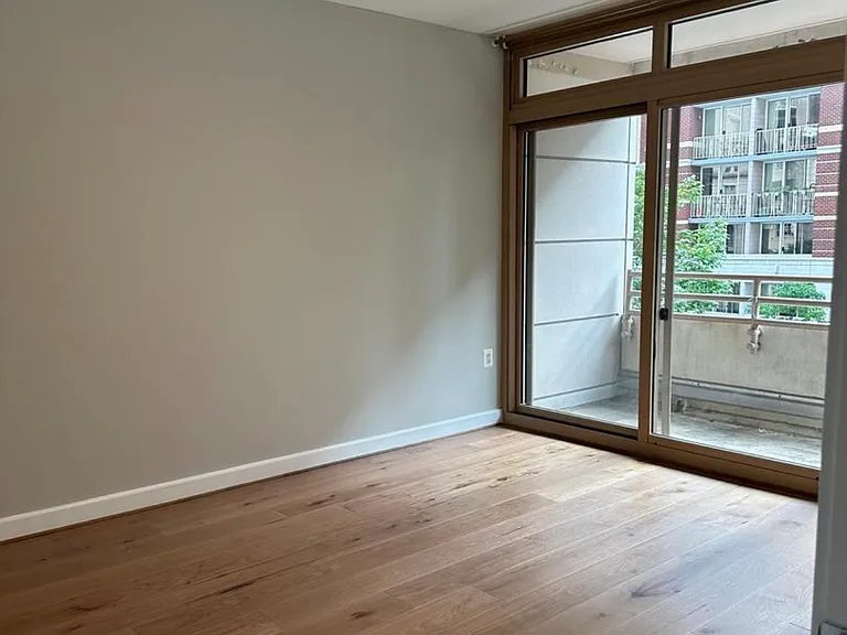 888 N Quincy St #813 — Photo 8