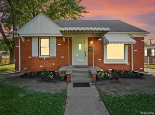 6555 Merriman Rd, Garden City, MI 48135