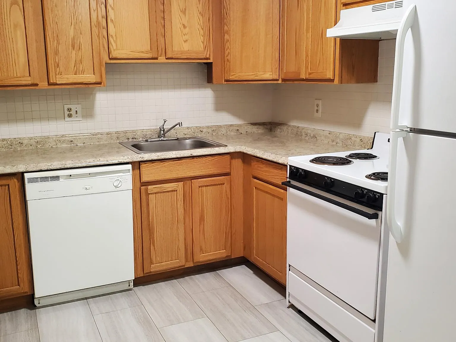2100 Phillips Rd — Photo 2