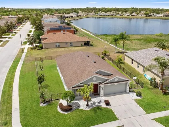 7619 Crescent Palm Dr, Wesley Chapel, FL 33545