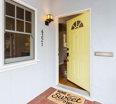 3rd image of 4321 Edenhurst Ave