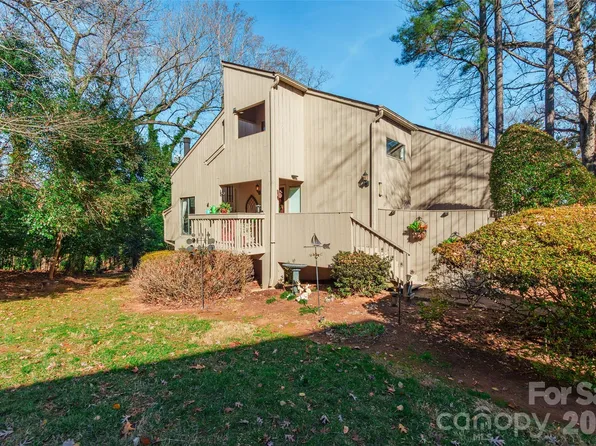 225 Riverview Ter, Clover, SC 29710