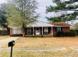 730 Newport Rd, Fayetteville, NC 28314