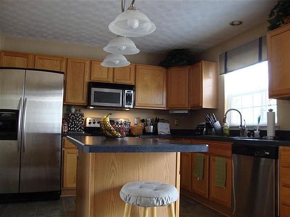 2nd image of 2315 W Knoll Ct