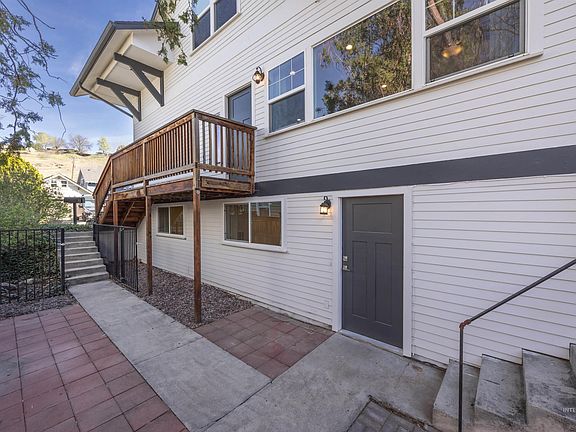 3rd image of 409 W Ada St