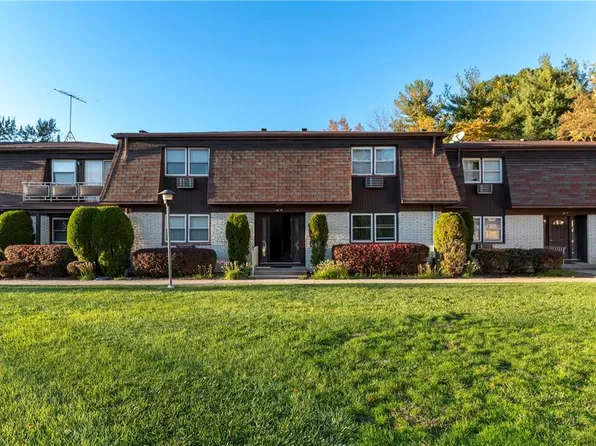 5 Church Lane #M, Valley Cottage, NY 10989