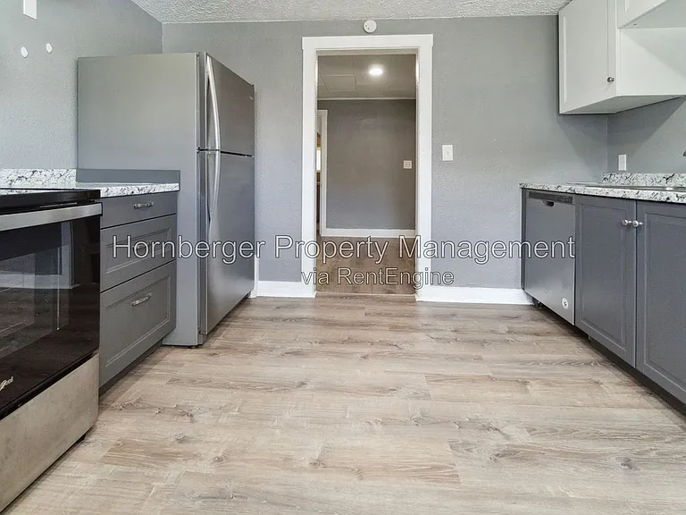 2702 W Boone Ave — Photo 1