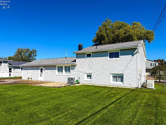 5th image of 2920 Hinde Ave