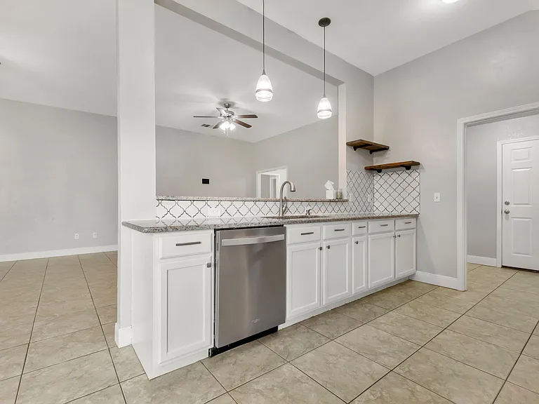 9315 Buccola Ave — Photo 10
