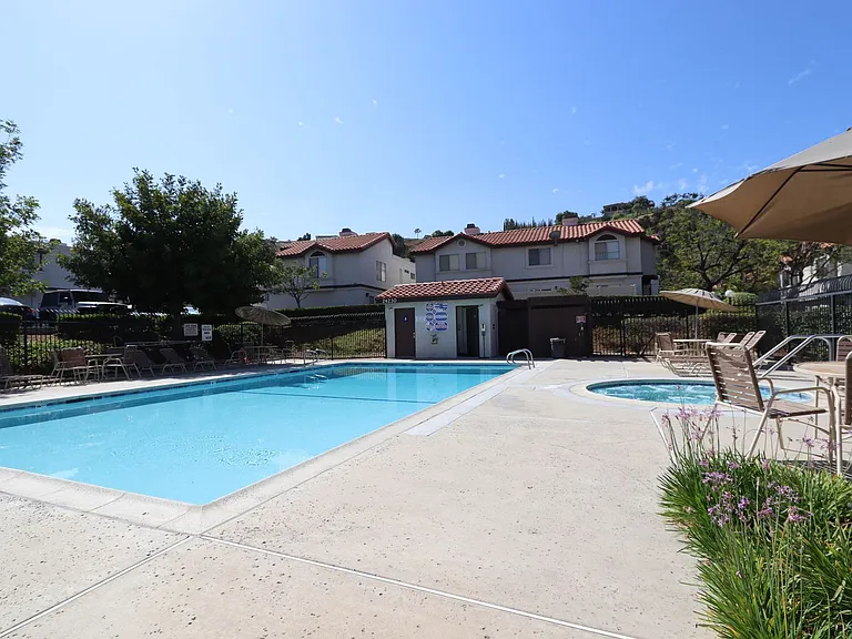 24210 Sylvan Glen Rd #F — Photo 29