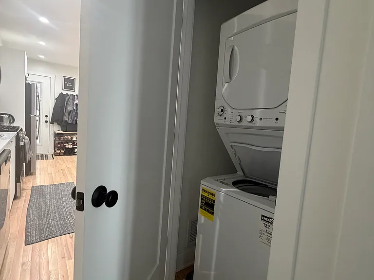 1756 W Rosehill Dr #1C — Photo 7