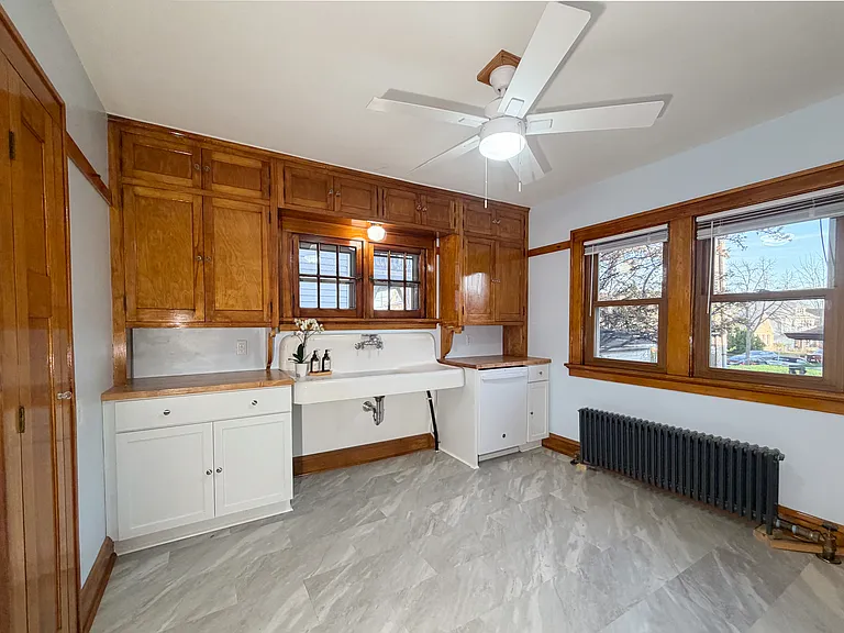 Kitchen with a mix of modern touches and vintage charm.