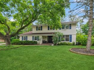 2810 Beckwith Ct, Northbrook, IL