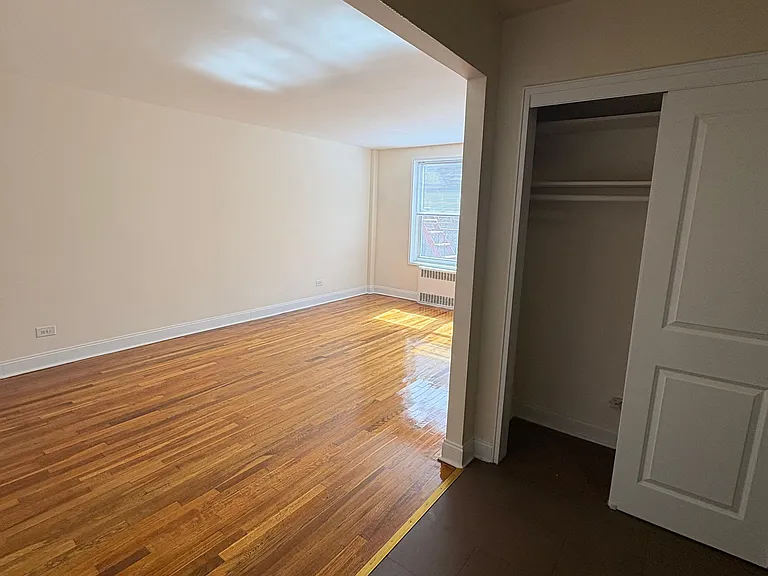 17542 Hillside Ave #3U — Photo 1