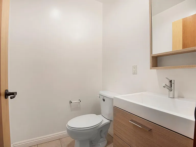 5303 Satsuma Ave #117 — Photo 6