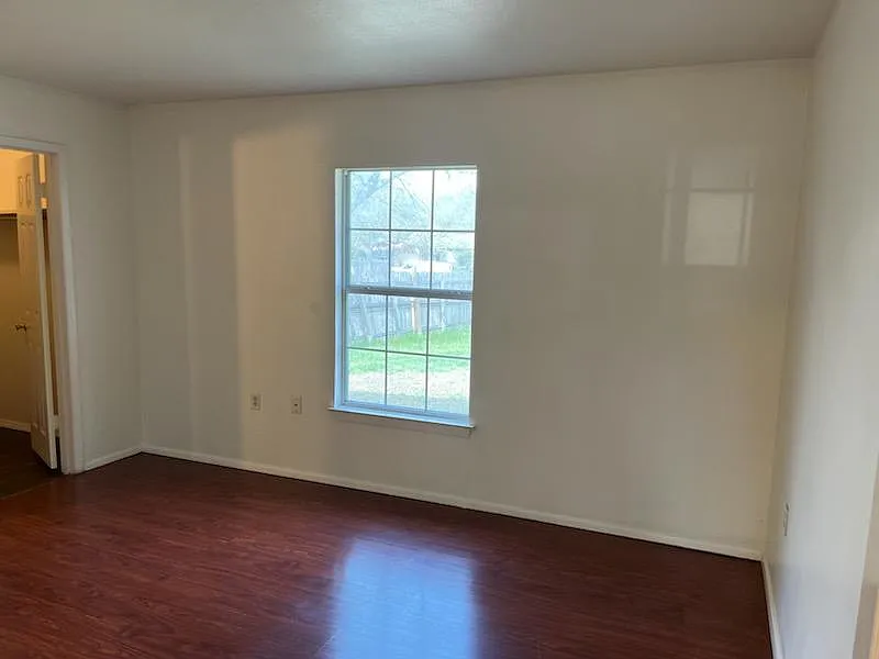 4 bed, 1225 sqft, $1,260 — Photo 4