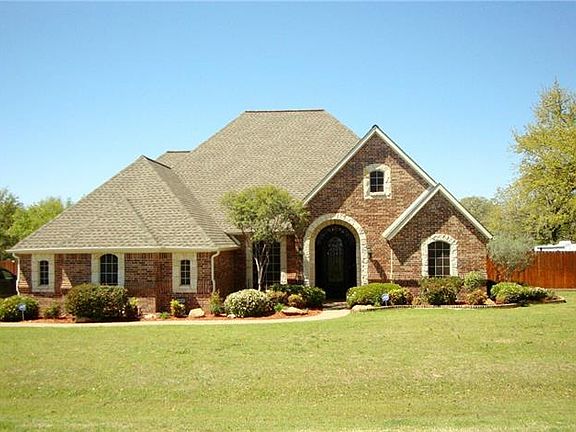 2nd image of 3233 Golden Oaks Cir