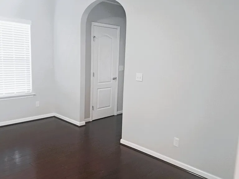 265 Oxmoor Pl — Photo 3