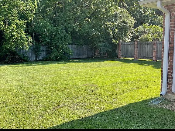 2nd image of 17037 Octavia St