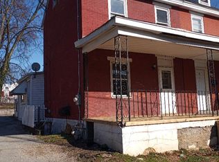 5 4th St, Upland, PA 19015