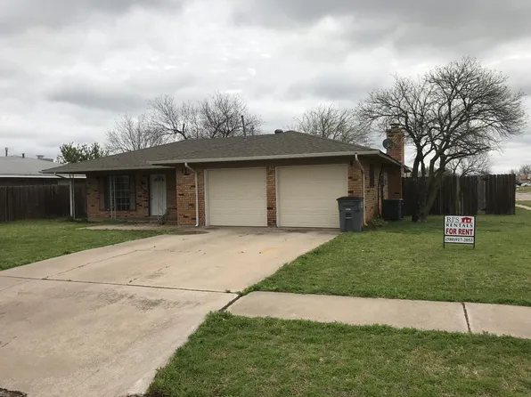 301 SW 72nd St, Lawton, OK 73505