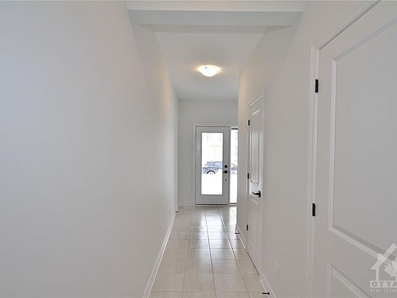 4th image of 1010 Brian Good Ave
