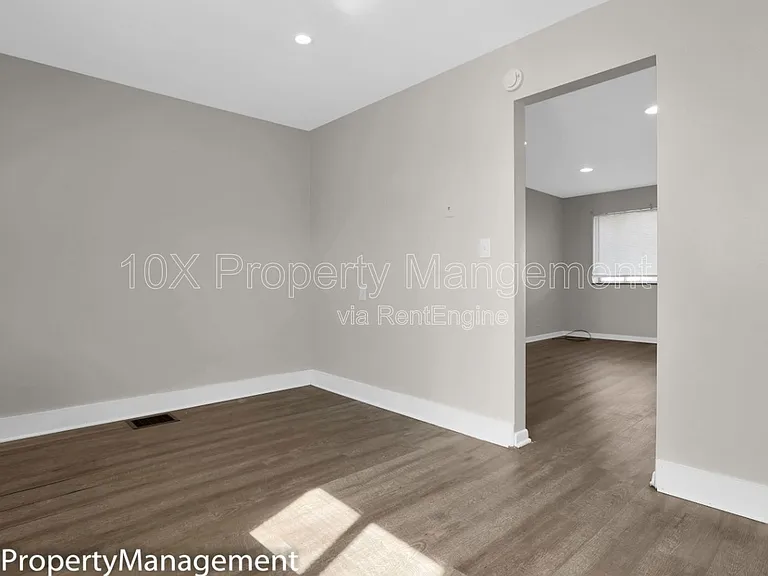 3257 Cleveland Ave #C — Photo 10
