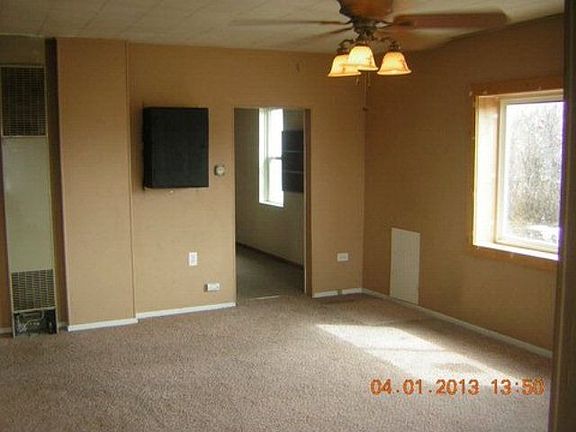 5th image of 526 N 7th St