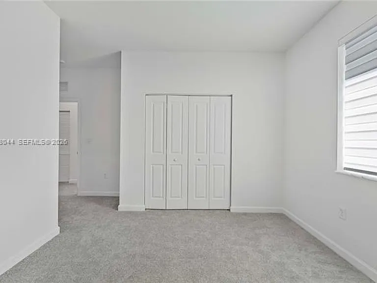 701 SE 13th Street Cir #Townhouse 701 — Photo 21