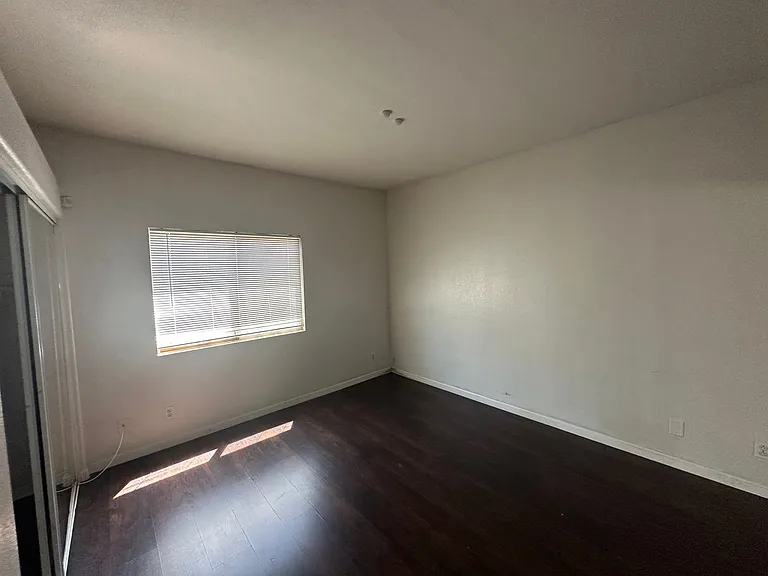 1424 Rabbit Peak Way — Photo 40