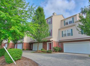 950 Oaktree Blvd, Christiansburg, VA 24073