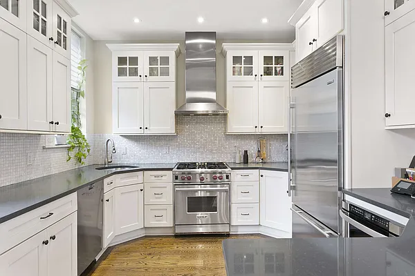 Sold by Compass | media 24