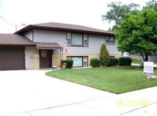 8806 N Liable Rd, Highland, IN 46322