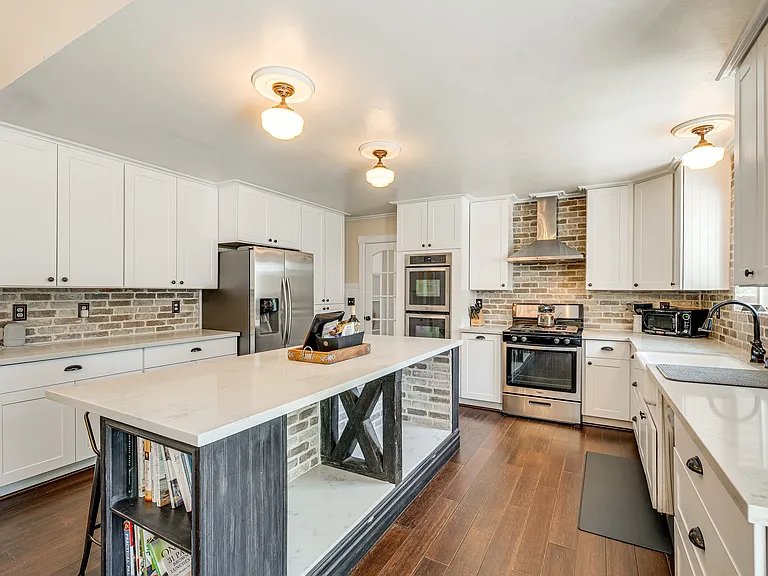 4640 Motto Ln — Photo 7
