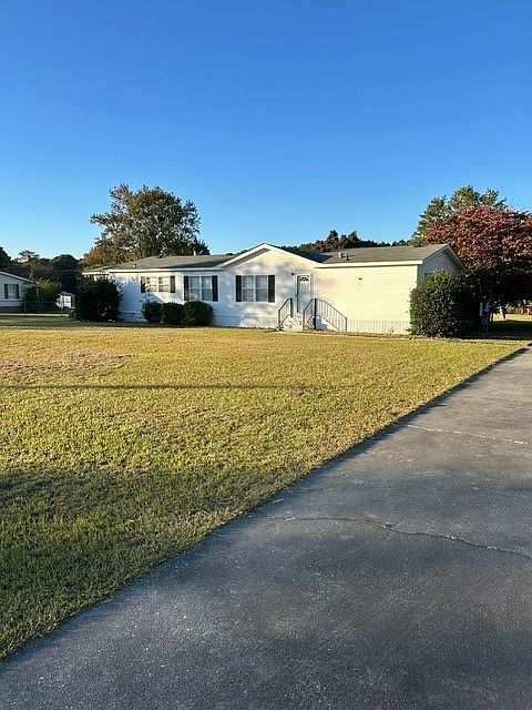 1st image of 5121 College Lake Dr