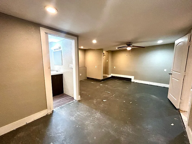 3305 Clawson Rd #C — Photo 30