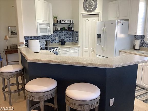 4th image of 4791 Fairloop Run