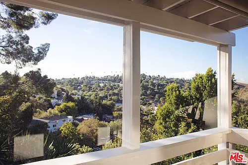 1112 Montecito Dr Photo 1