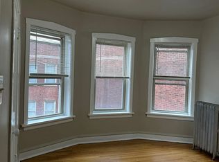 4029 W Melrose St, Chicago, IL 60641