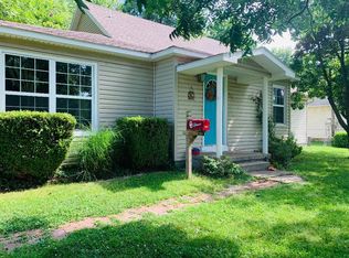 817 W Maple St, Columbus, KS 66725