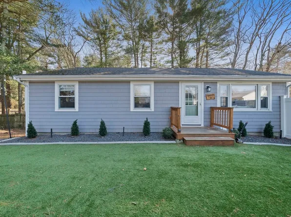 10 Pleasant St, Kingston, MA 02364